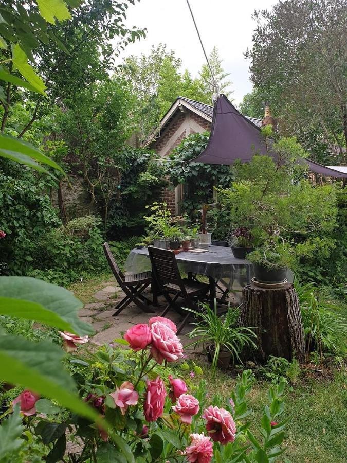 La Petite Maison Du Jardin D'Apollon Dourdan Exterior foto